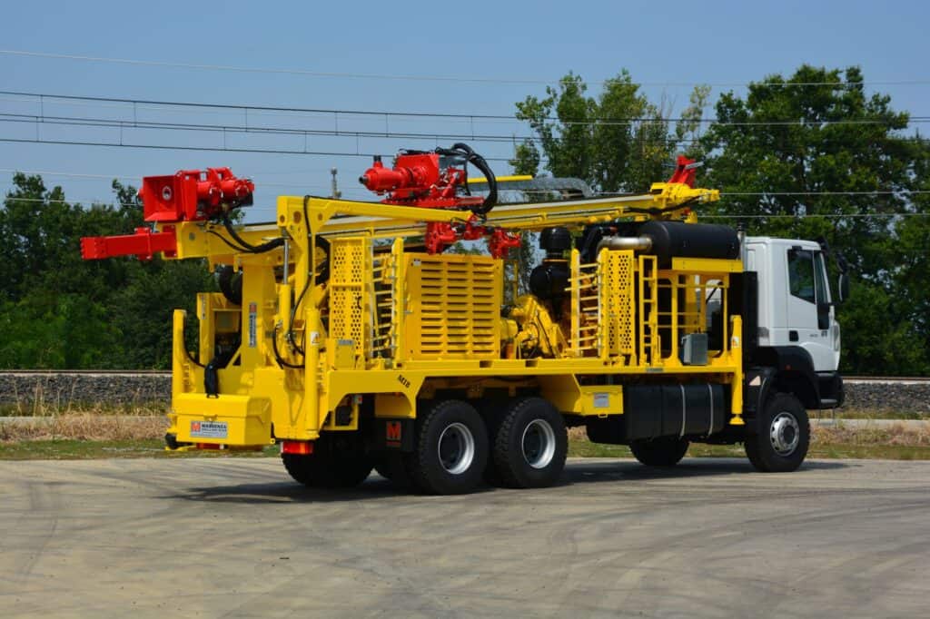 2688_Mi8 drill rig Massenza Drilling rigs
