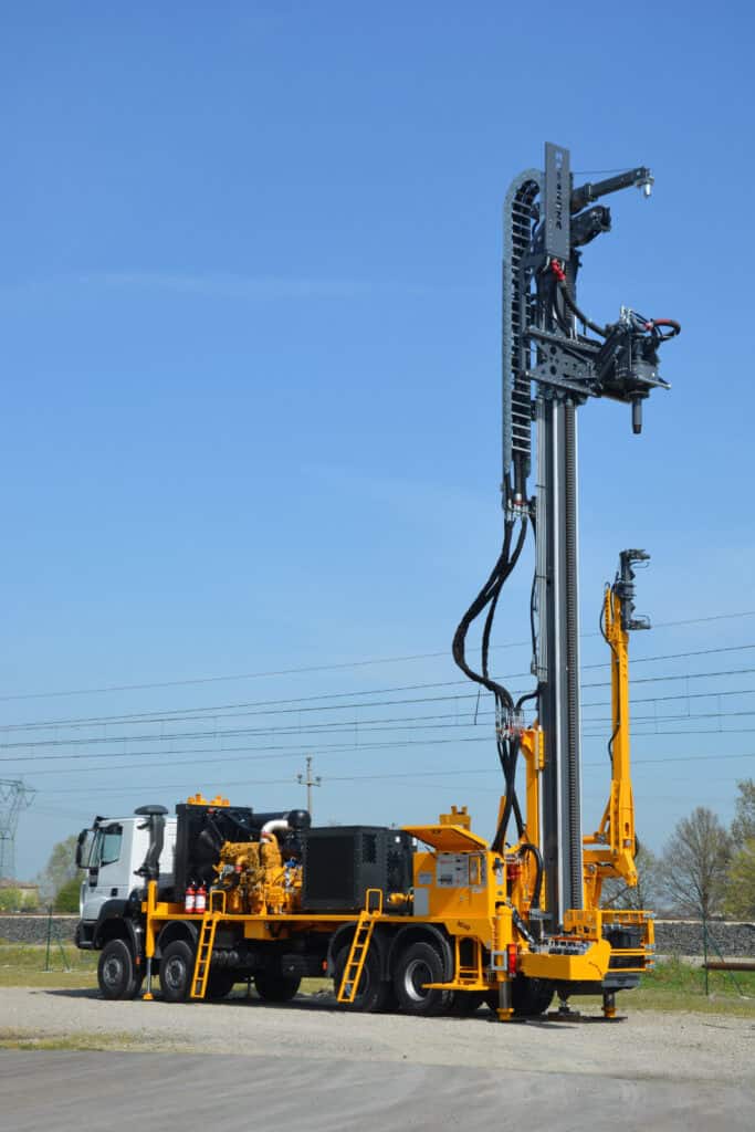 2703 Mi40_drill rig Massenza Drilling Rigs