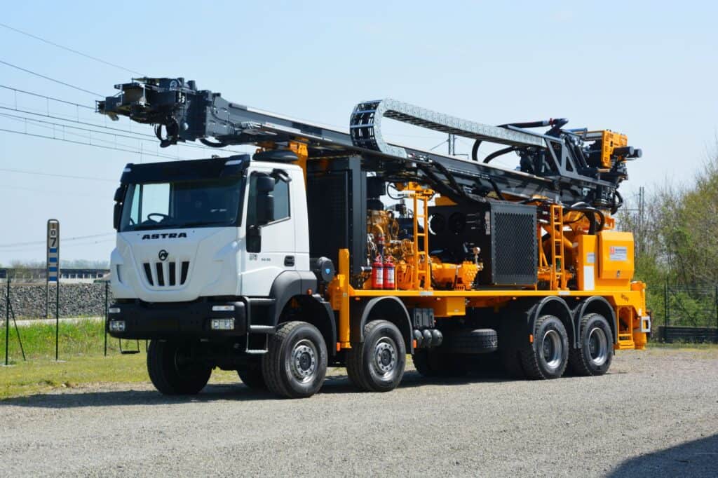 2703 Mi40_drill rig Massenza Drilling Rigs